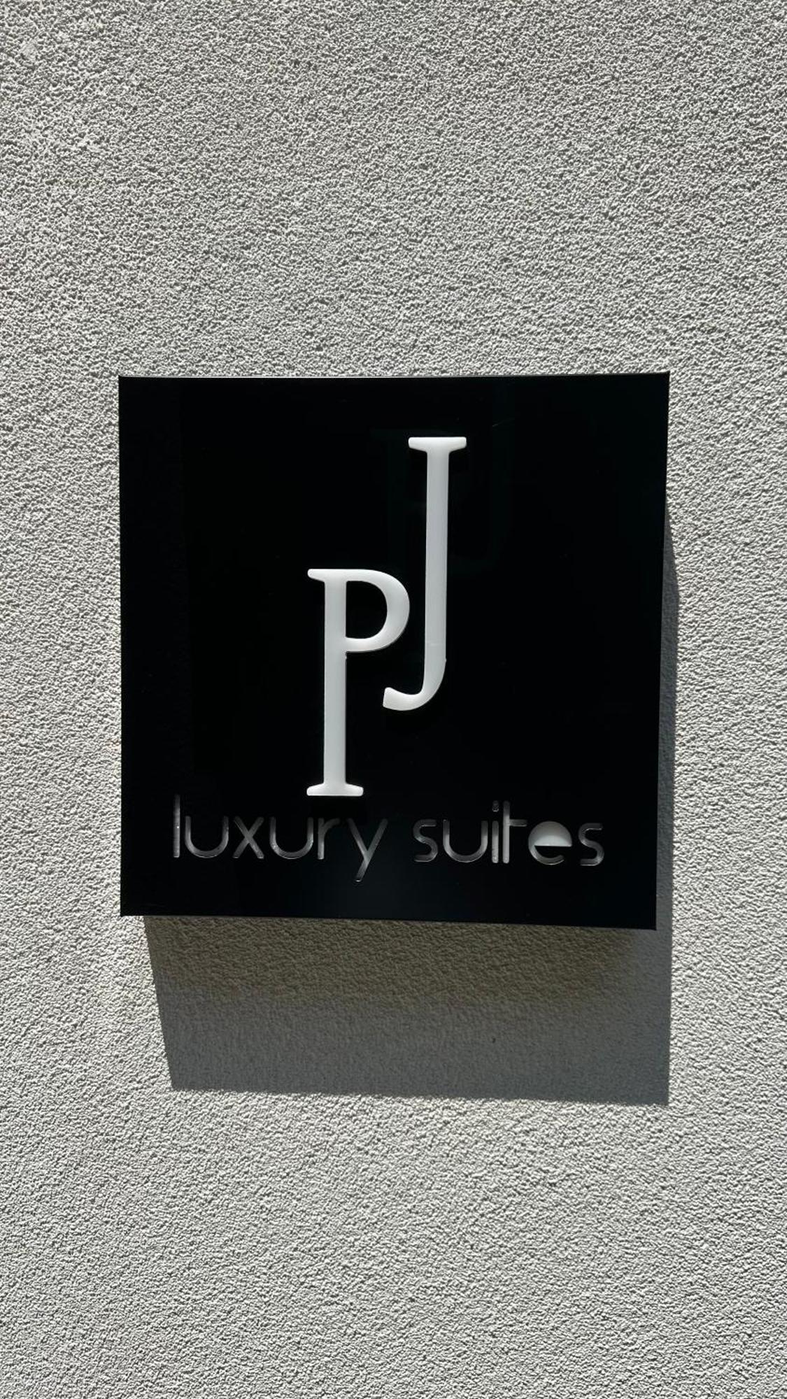 P J Luxury Suites Seres Zewnętrze zdjęcie